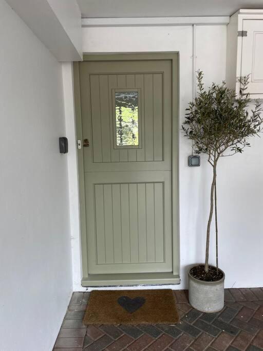Country Cottage With Private Garden Close To Beach St Mary Bagian luar foto